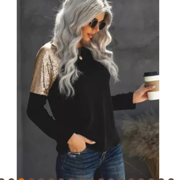 🍭💕New boutique sequins long sleeved top - Picture 2 of 12